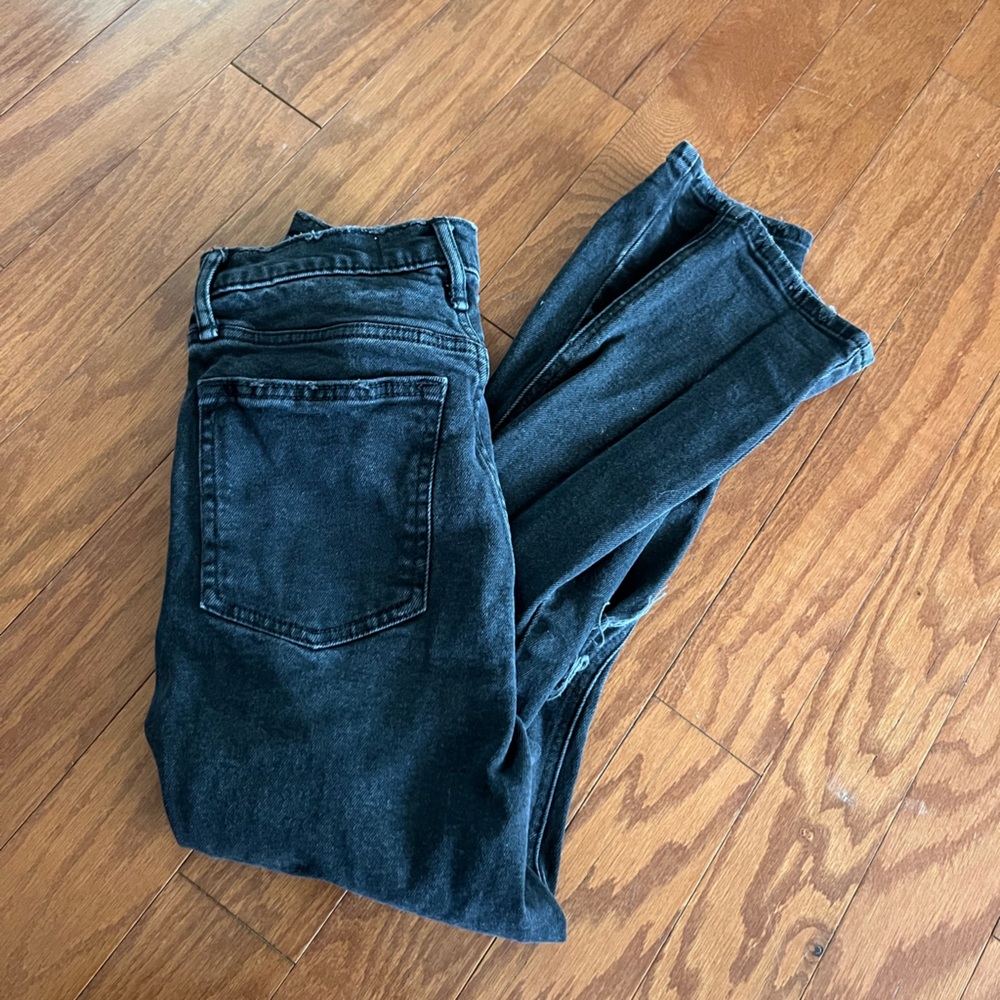 Black ripped high rise A&F size 4